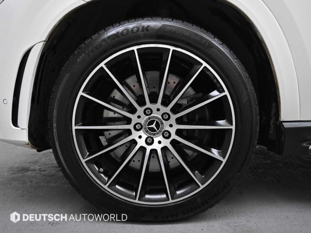 Mercedes Benz GLE Class - Vista 5