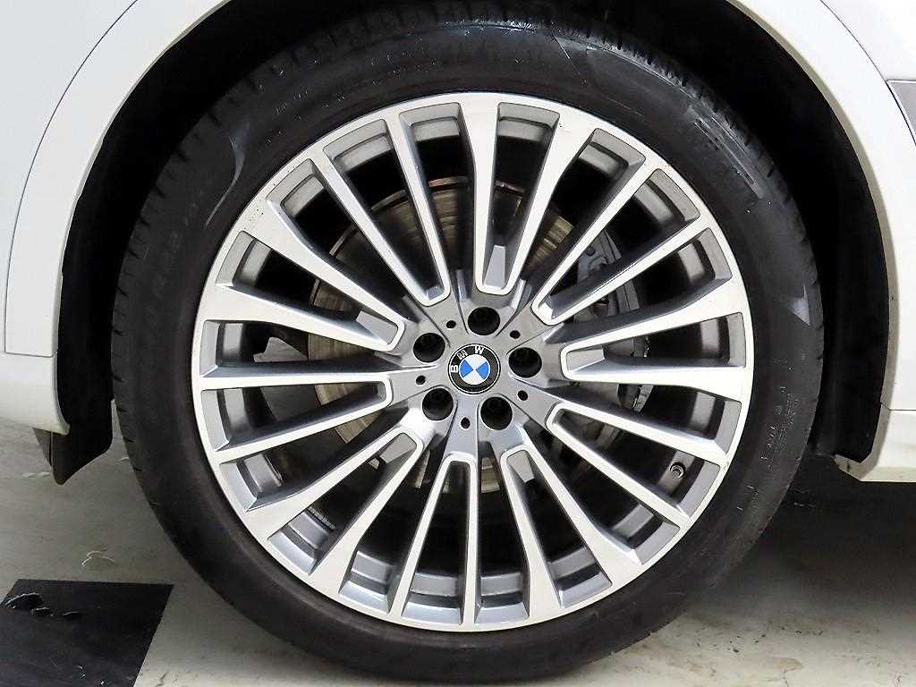 BMW X7 2024 the color of pearl - Importación desde Corea - HF Imports Iquique - Foto 19