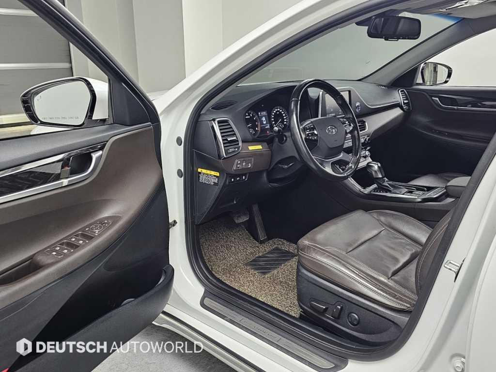 HYUNDAI Grandeur - Vista 11