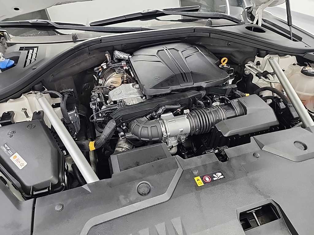 Genesis GV70 - Vista 5