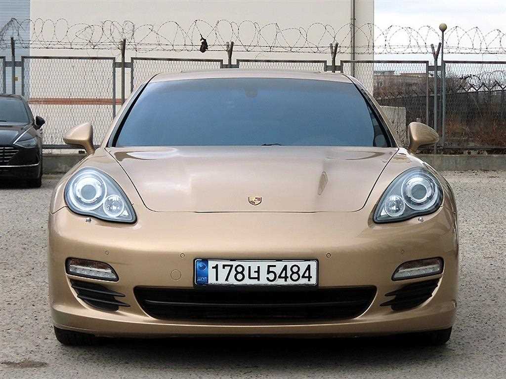 Porsche Panamera 2011 Gold color - Importación desde Corea - HF Imports Iquique - Foto 1