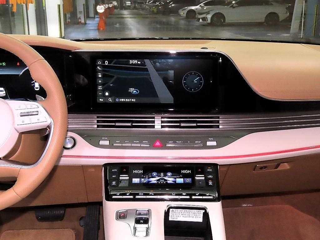 HYUNDAI Grandeur - Vista 11