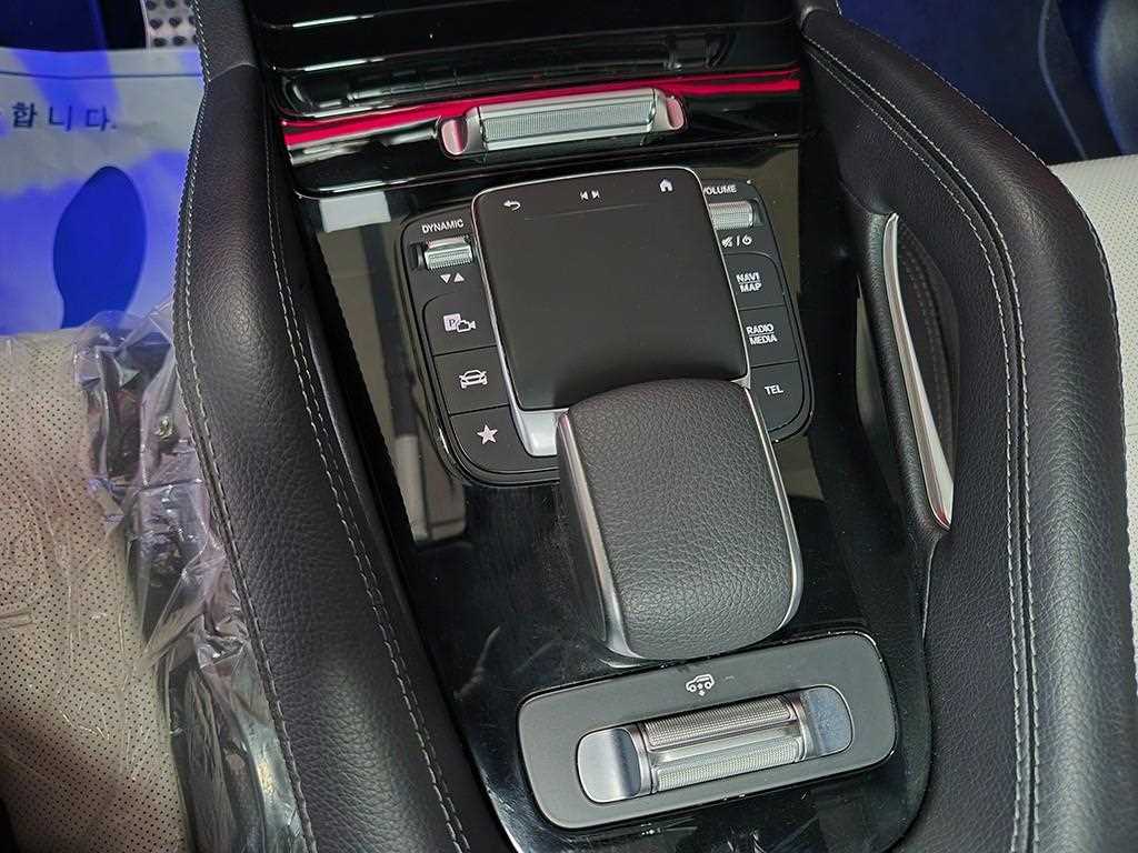 Mercedes Benz GLE Class - Vista 12