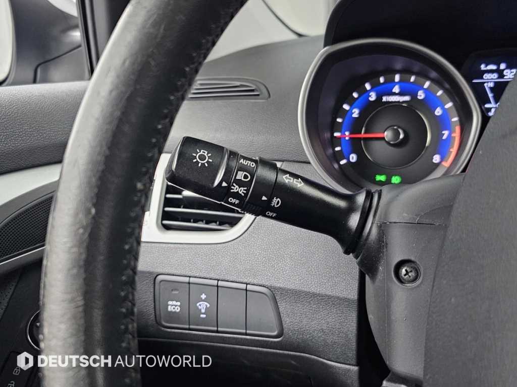 HYUNDAI Avante 2011 Gris - Importación desde Corea - HF Imports Iquique - Foto 19