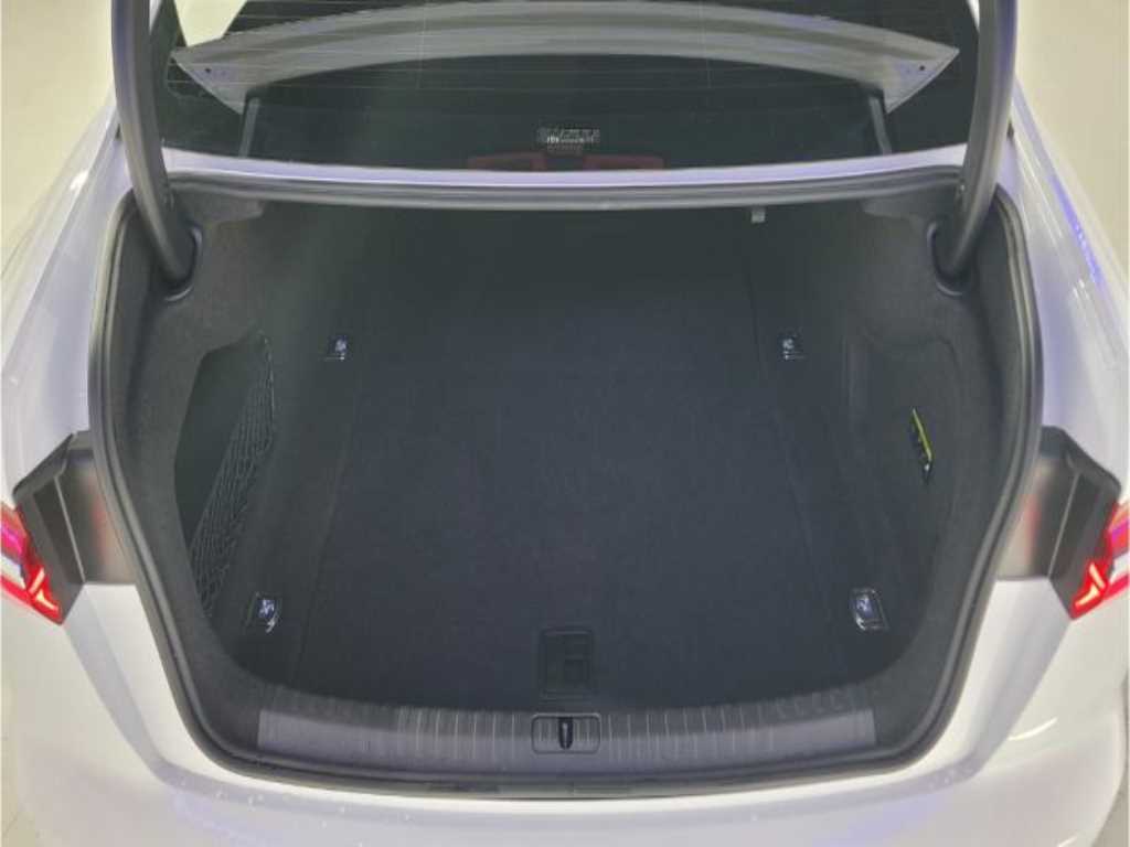 BMW 5 Series 2024 - Importación desde Corea - HF Imports Iquique - Foto 13