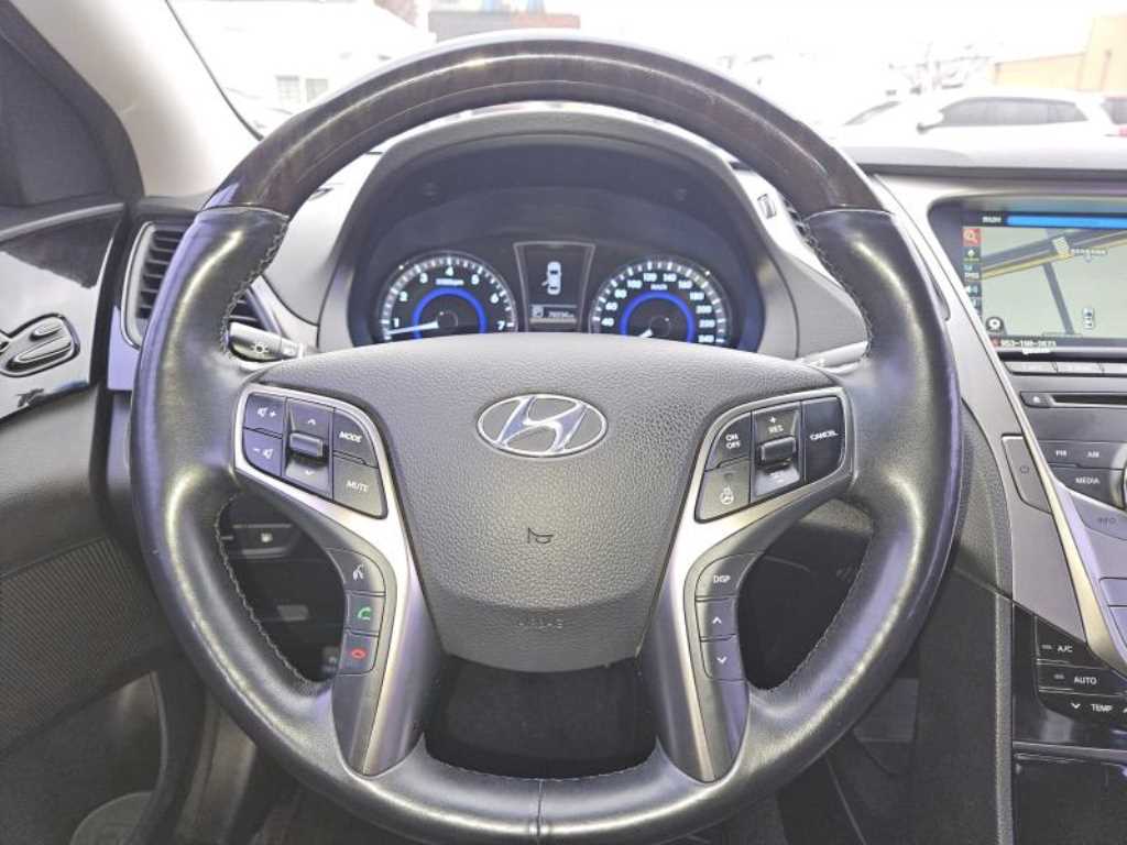 HYUNDAI Grandeur - Vista 8