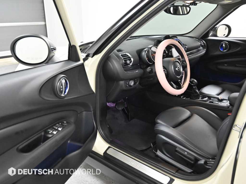 Mini Clubman - Vista 11