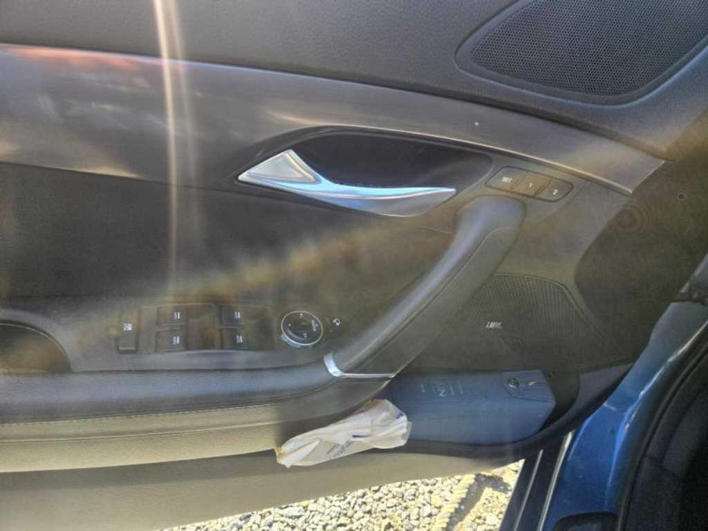 HYUNDAI i40 - Vista 8