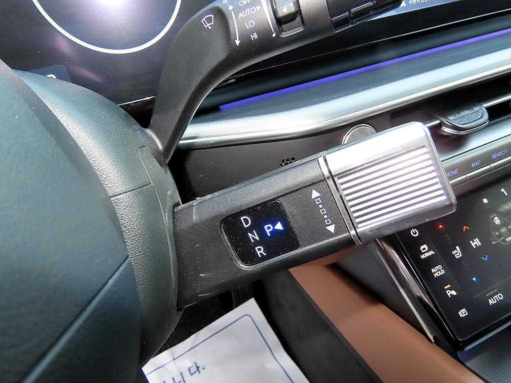 HYUNDAI Grandeur - Vista 11