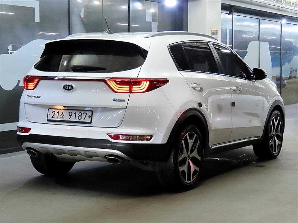 KIA Sportage - Vista 4