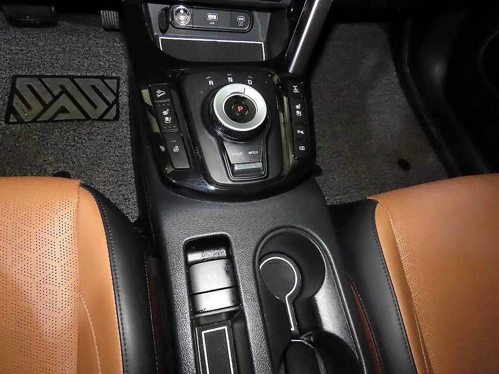 KIA Seltos - Vista 12