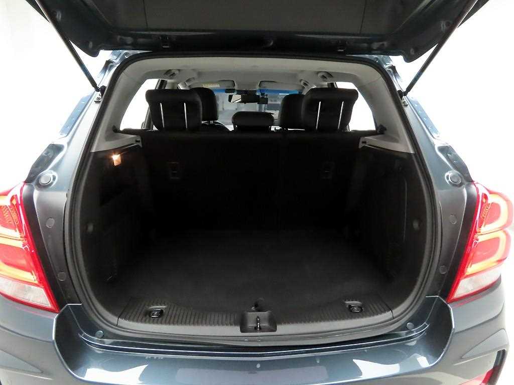 Chevrolet Trax 2020 Gris - Importación desde Corea - HF Imports Iquique - Foto 16