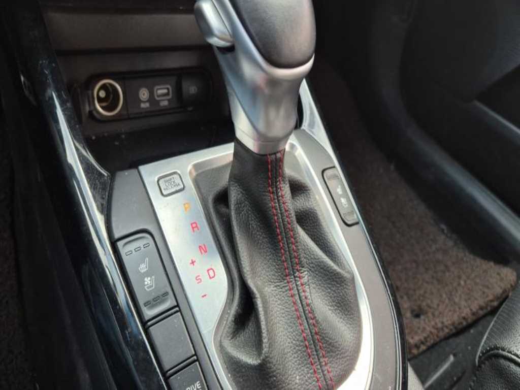 KIA K3 2019 Blanco - Importación desde Corea - HF Imports Iquique - Foto 13