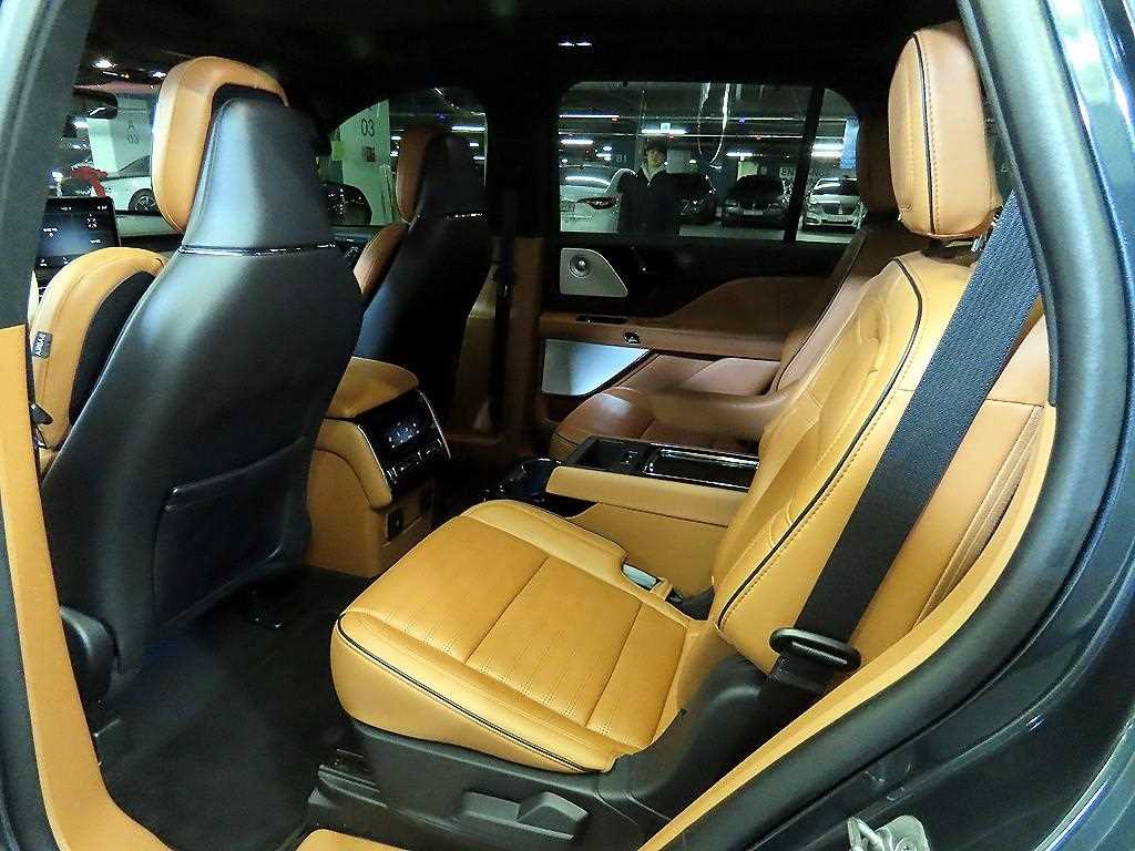 Lincoln Aviator - Vista 7