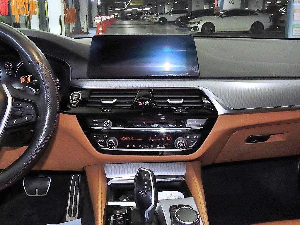 BMW 5 Series - Vista 11