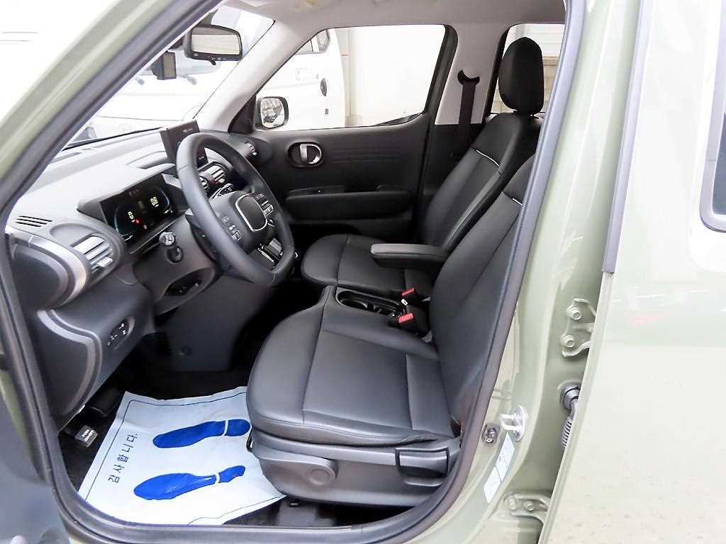 HYUNDAI Casper - Vista 5