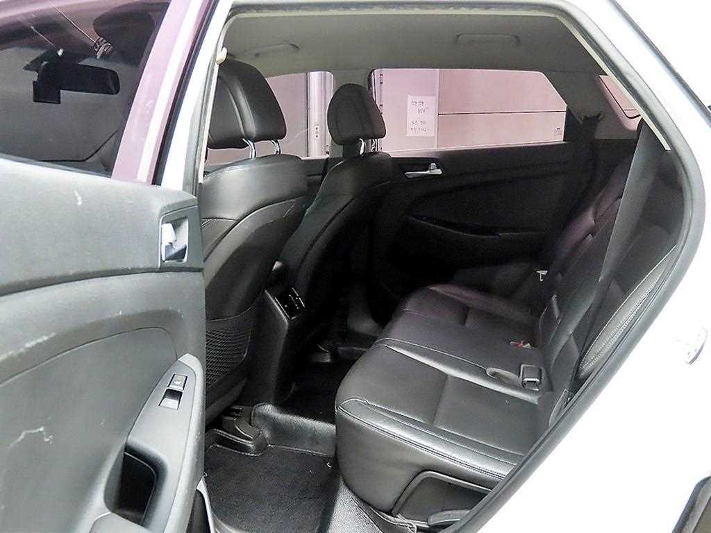 HYUNDAI Tucson - Vista 6