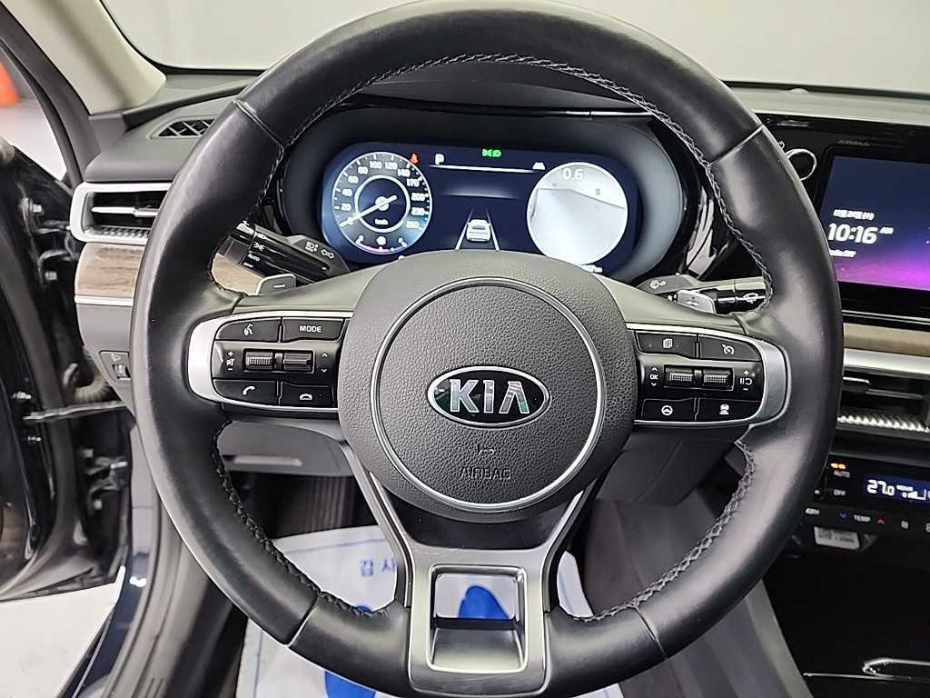 KIA K5 - Vista 9