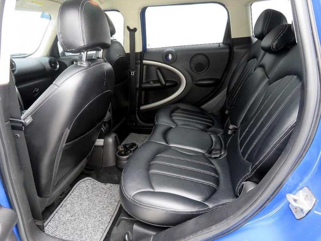 Mini Countryman - Vista 8