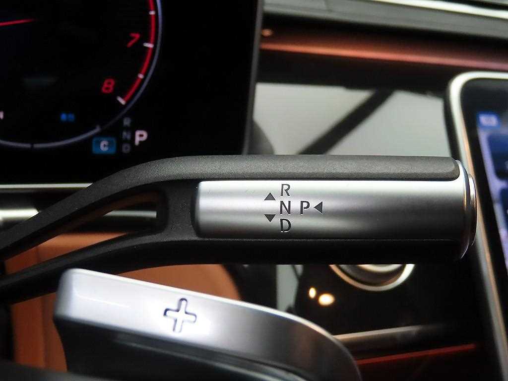 Mercedes Benz S Class - Vista 10