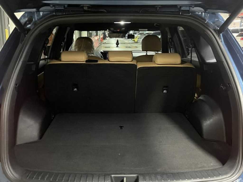 KIA Sorento - Vista 8