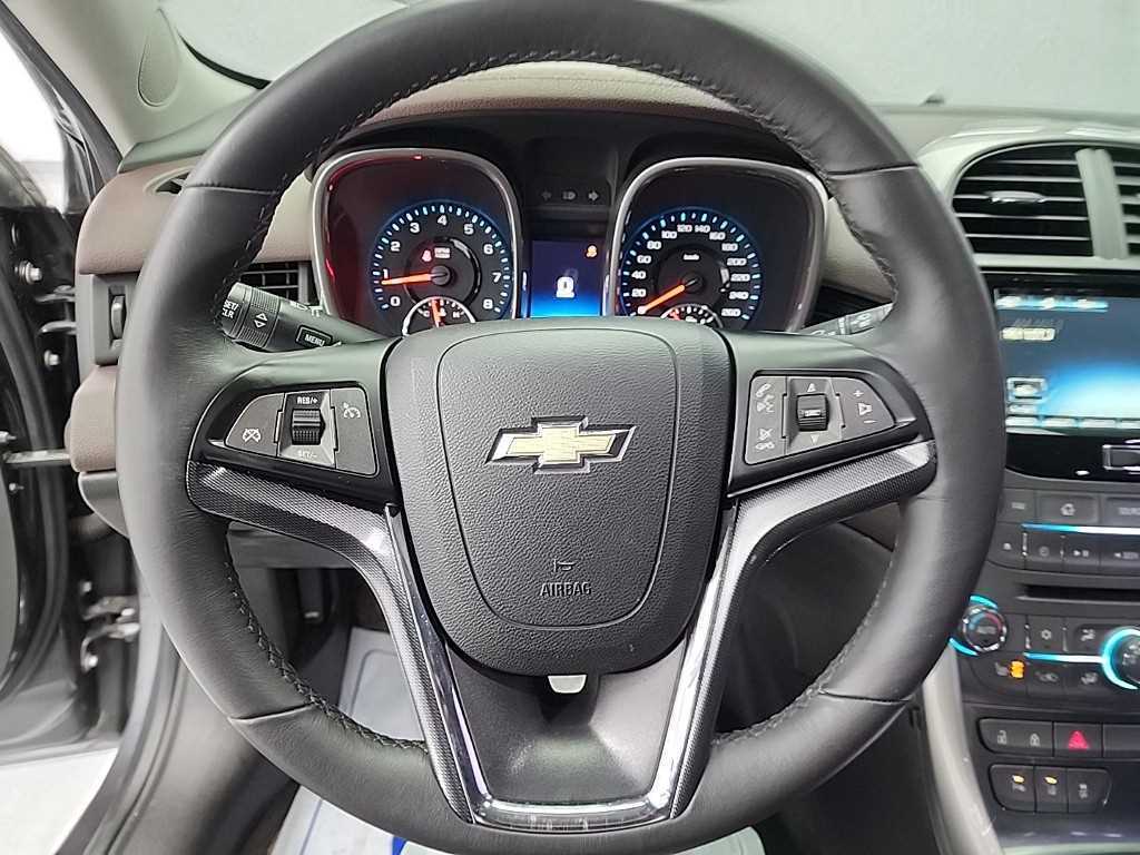 Chevrolet Malibu - Vista 9