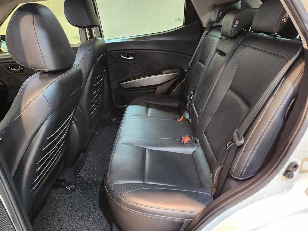 Ssangyong Tivoli - Vista 7