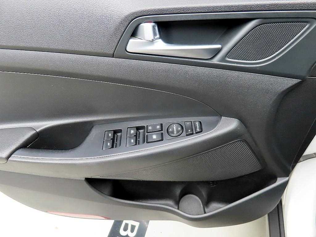 HYUNDAI Tucson - Vista 11