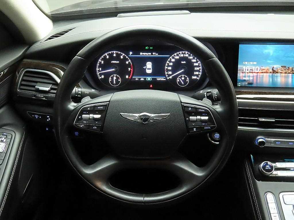 Genesis G90 - Vista 7