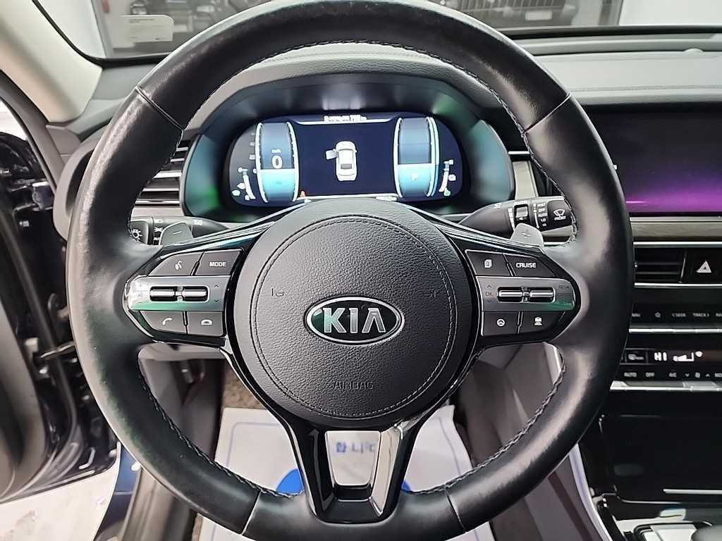 KIA K7 - Vista 9