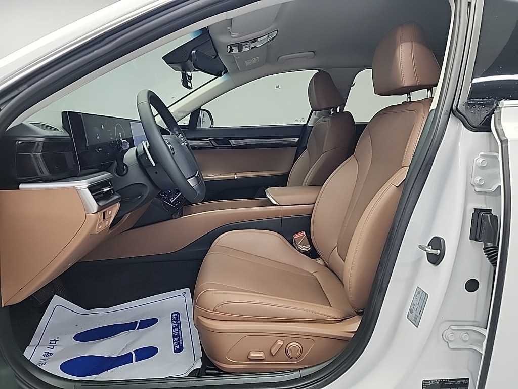 HYUNDAI Grandeur - Vista 11