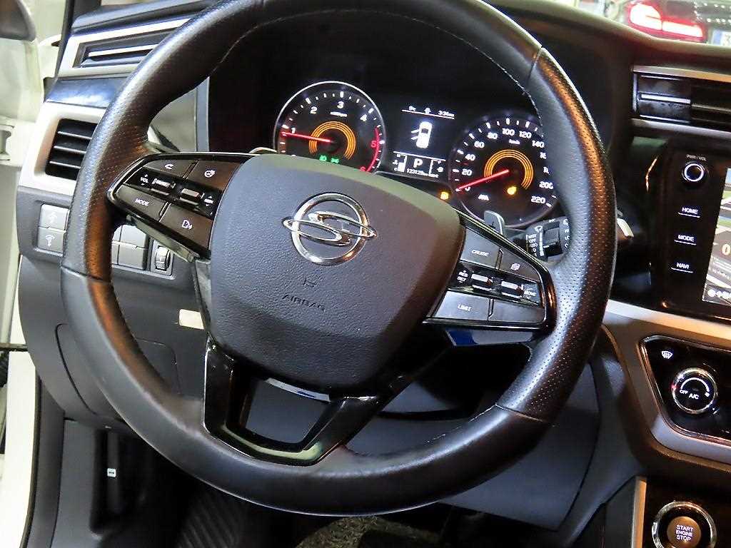 Ssangyong Korando - Vista 8