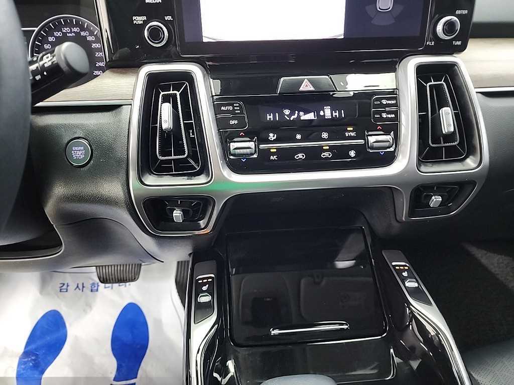 KIA Sorento - Vista 10