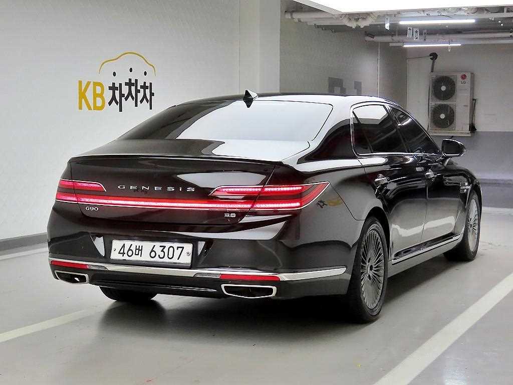 Genesis G90 - Vista 4