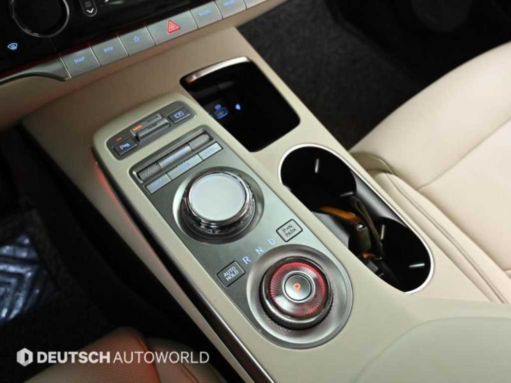 Genesis GV70 - Vista 9