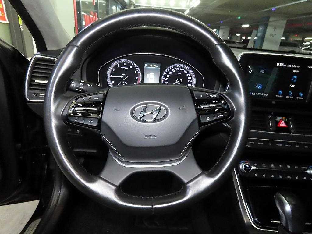 HYUNDAI Grandeur - Vista 8