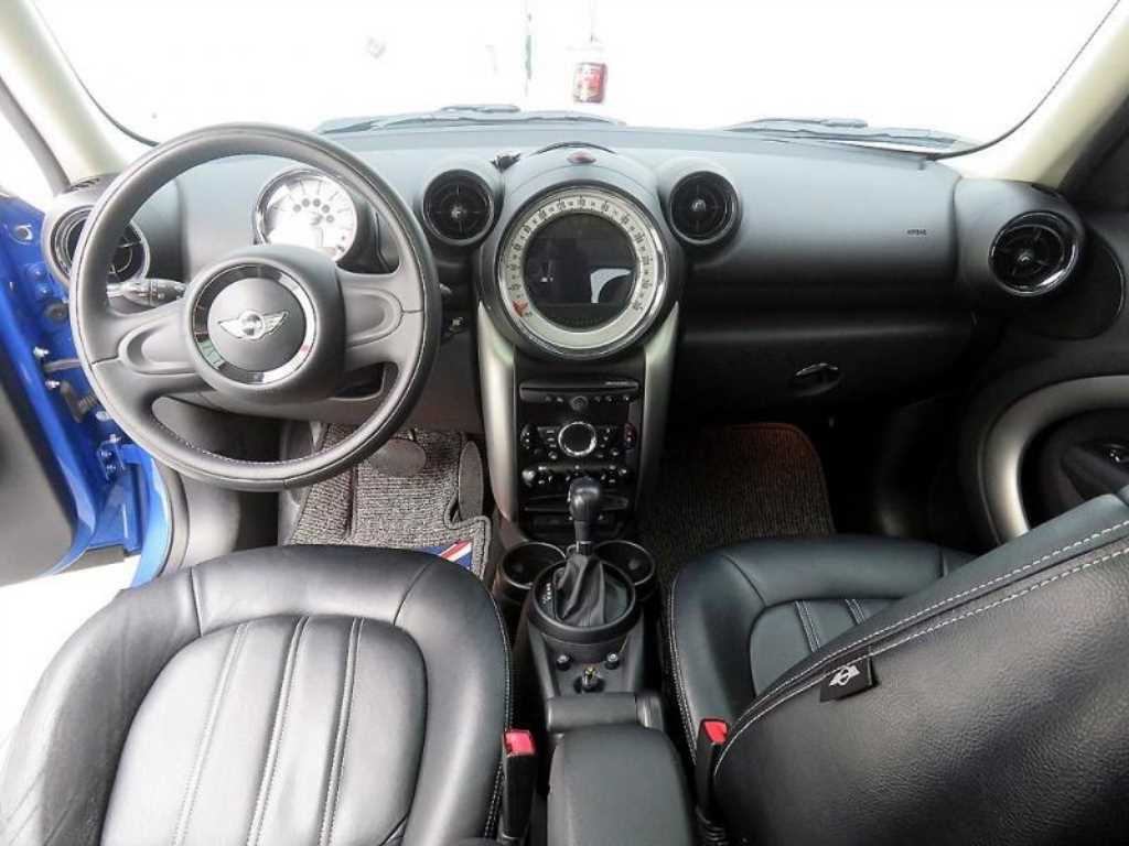 Mini Countryman - Vista 5