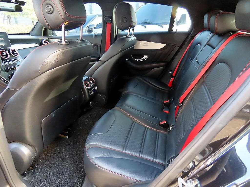 Mercedes Benz GLC Class - Vista 6