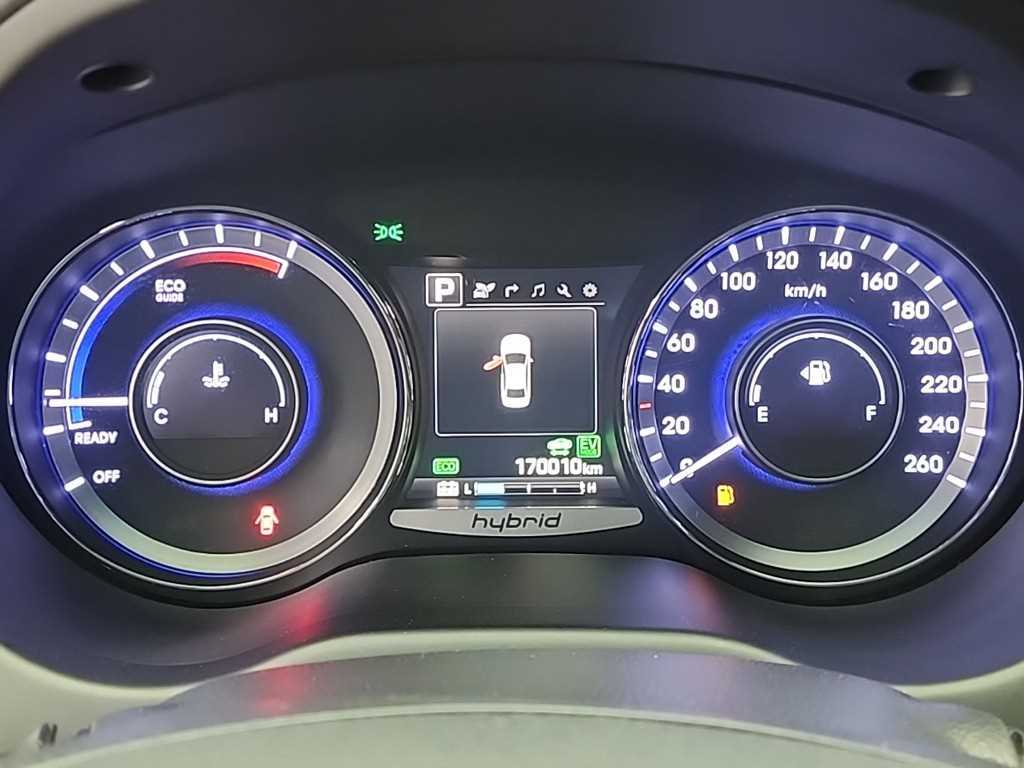 HYUNDAI Grandeur - Vista 6