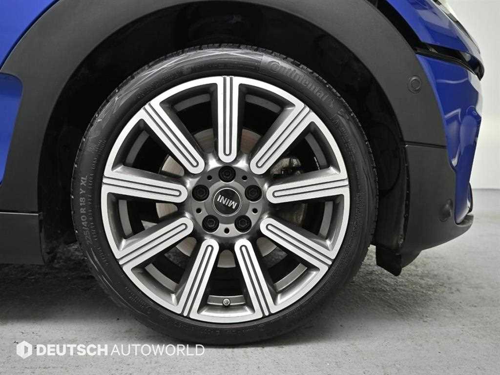 Mini Clubman - Vista 5