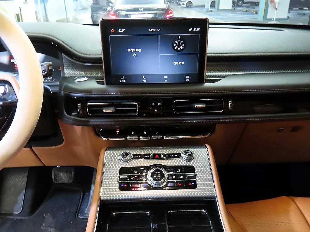 Lincoln Aviator - Vista 11