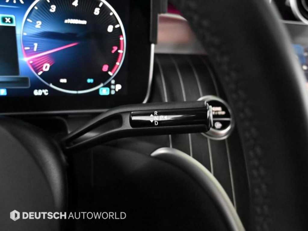 Mercedes Benz GLC Class - Vista 9