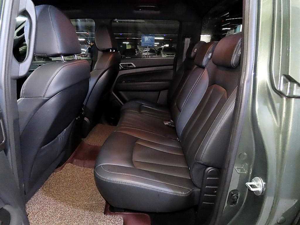 Ssangyong Rexton - Vista 7