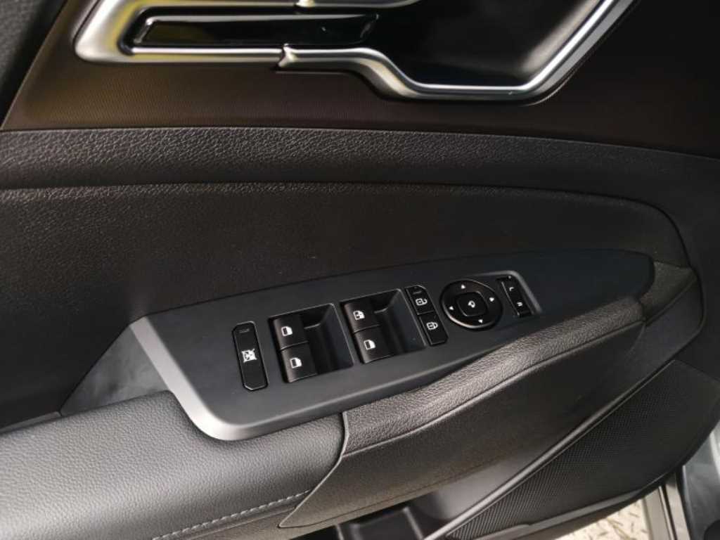 KIA Sportage - Vista 11