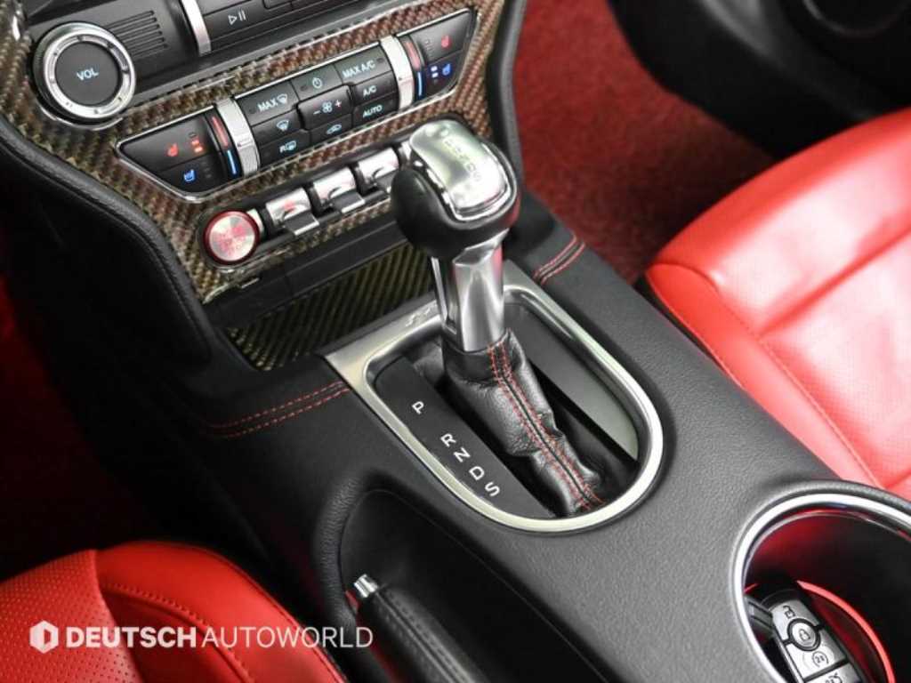 Ford Mustang - Vista 9