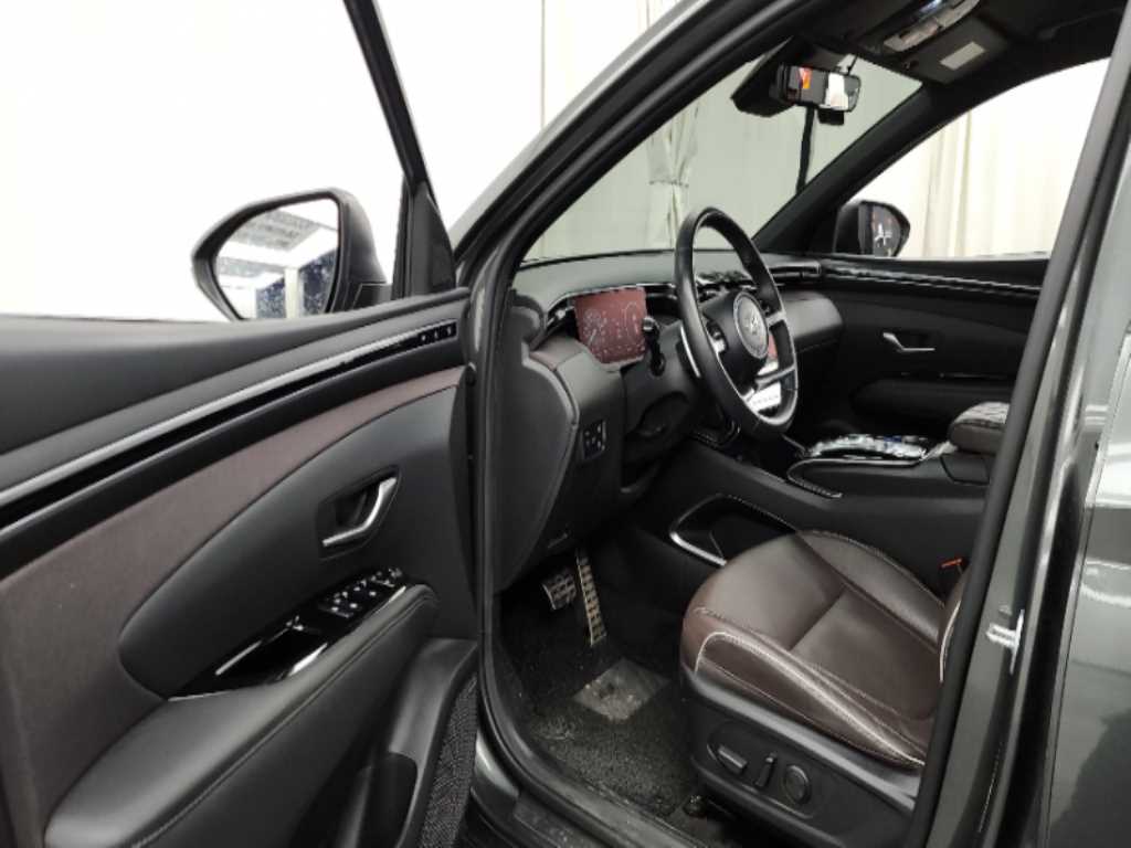 HYUNDAI Tucson - Vista 10
