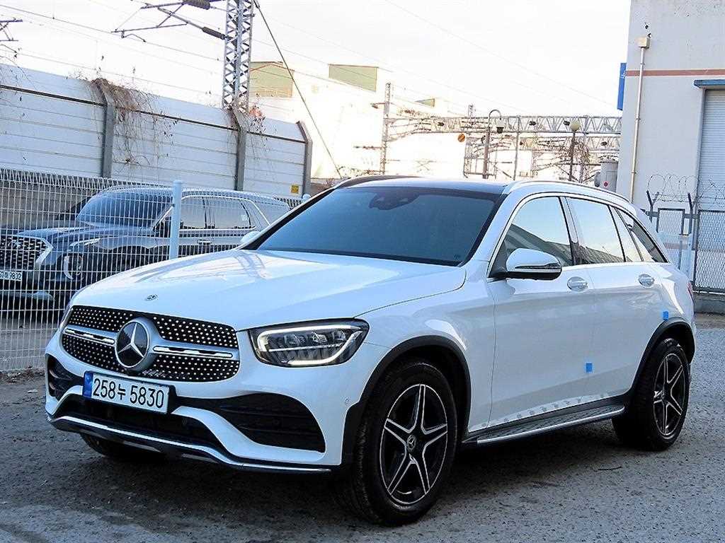 Mercedes Benz GLC Class - Vista 2