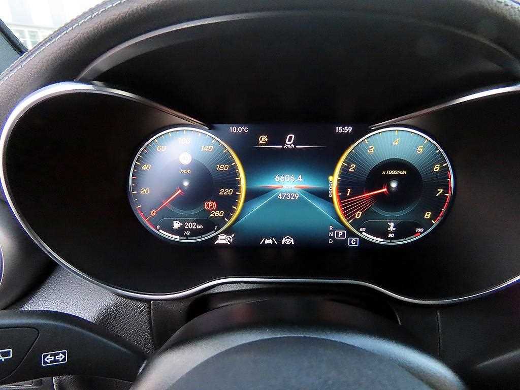 Mercedes Benz GLC Class - Vista 9