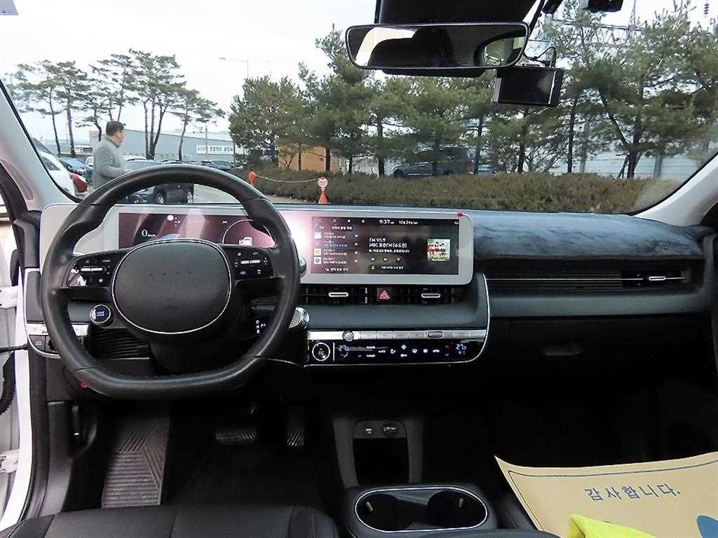 HYUNDAI Ioniq 5 - Vista 7