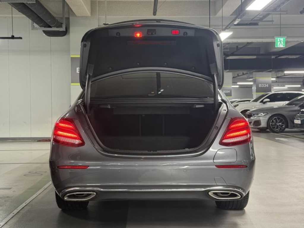 Mercedes Benz E class 2019 Gris - Importación desde Corea - HF Imports Iquique - Foto 16